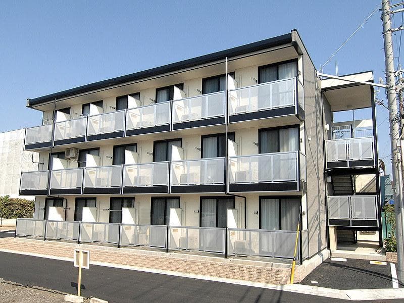 Main exterior of leopalace Midoricho