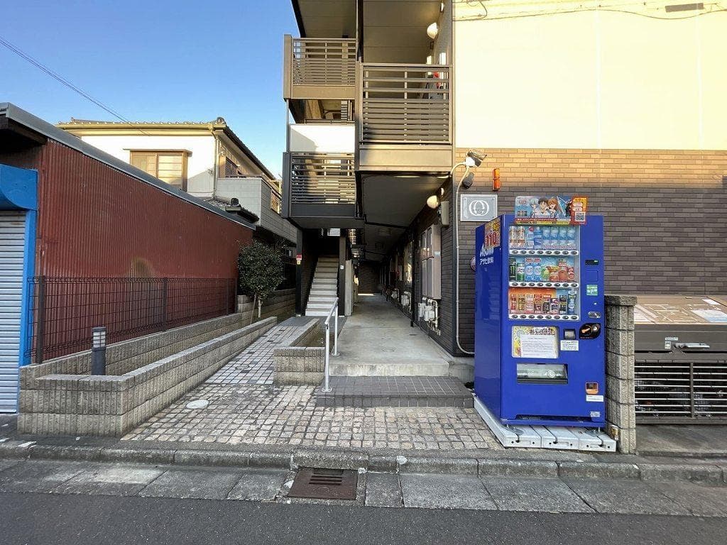 Room image 11