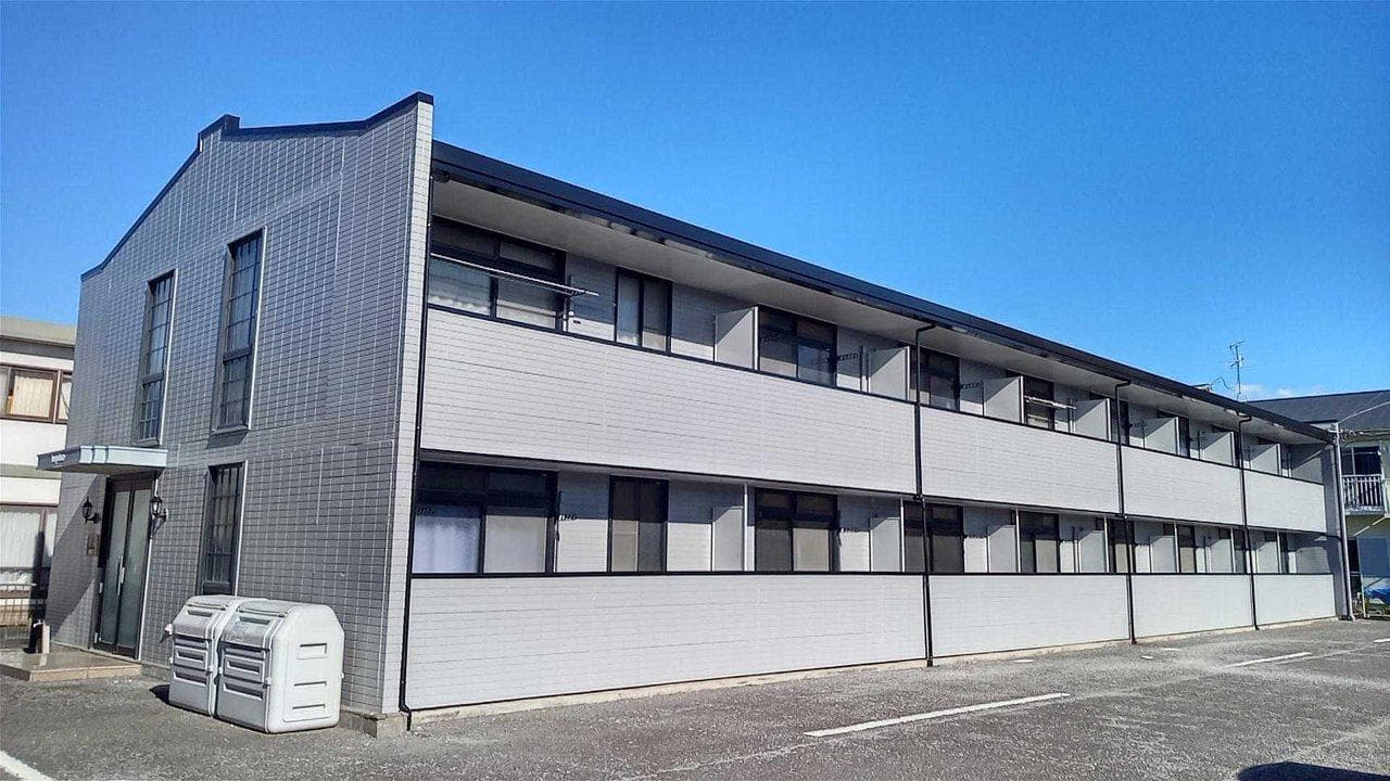 Main exterior of leopalace Primavera
