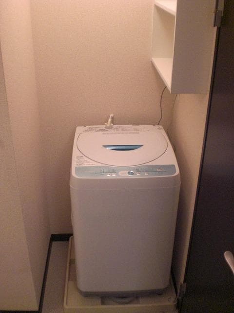 Room image 15