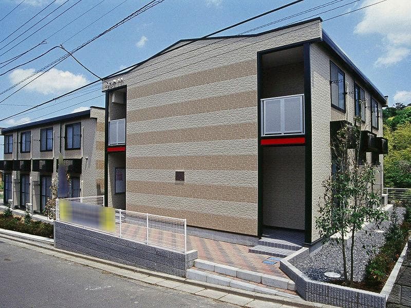 Main exterior of leopalace Mitsu House