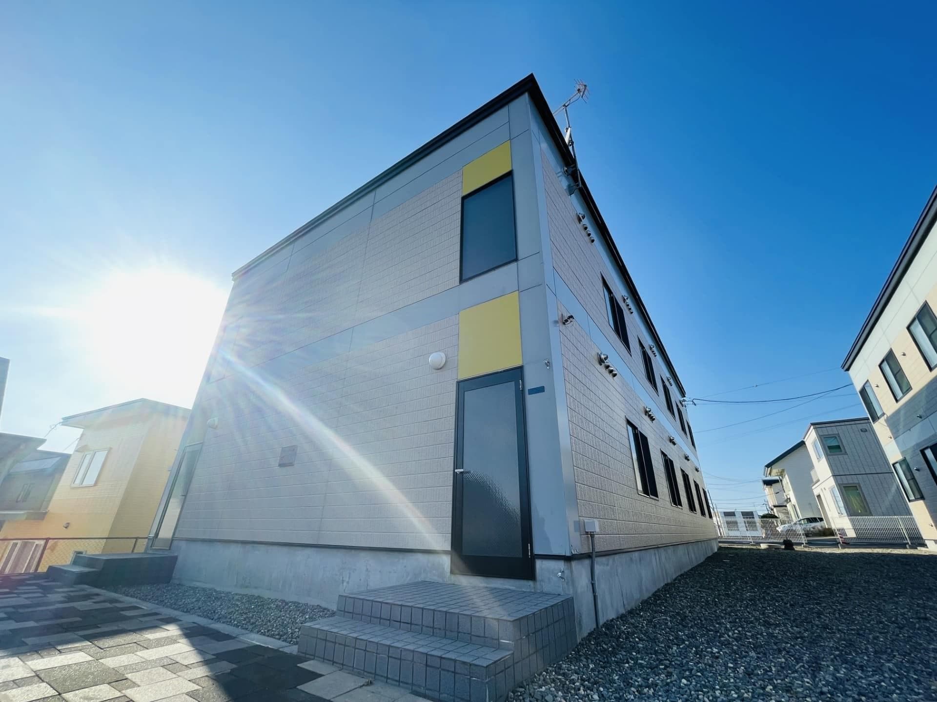 Main exterior of leopalace Seko Gobankan