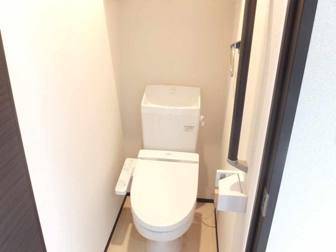 Room image 9