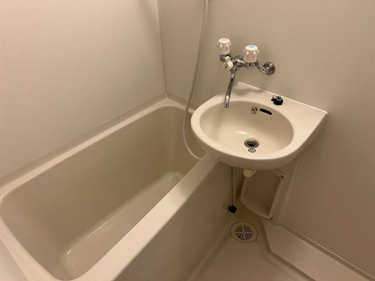 Room image 10