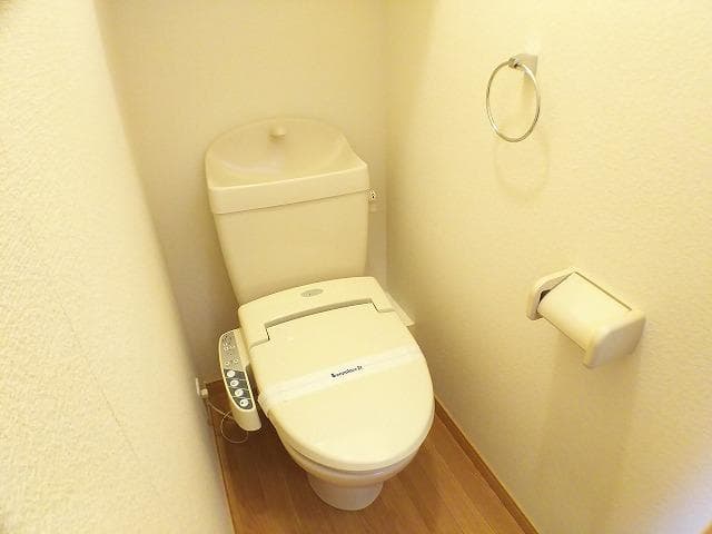 Room image 13