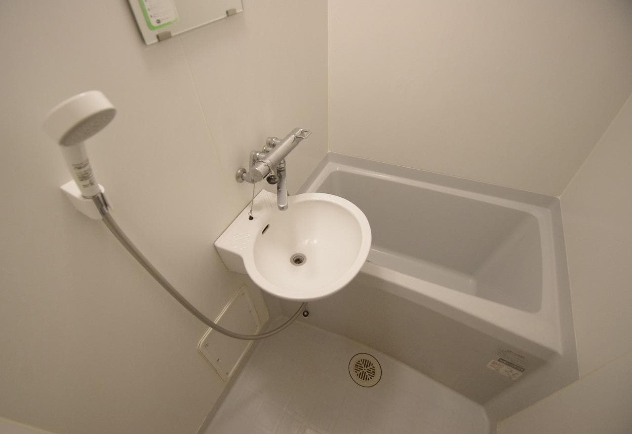 Room image 11