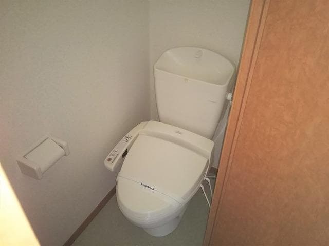 Room image 12