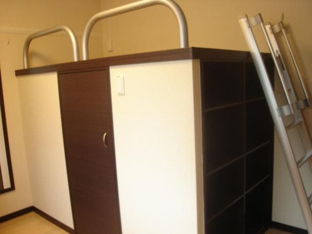 Room image 11