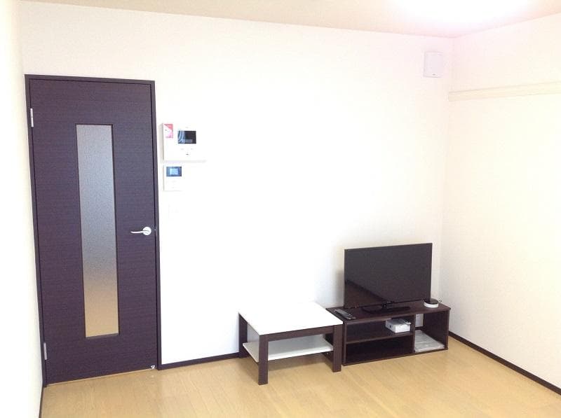 Preview interior of CLEINO First Higashihara