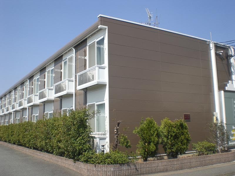 Main exterior of leopalace Sun Corpo Mikasa