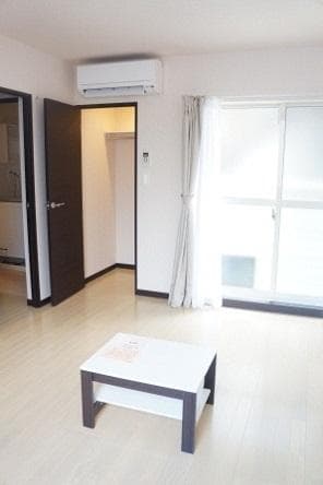 Preview interior of LEONEXT Azalea