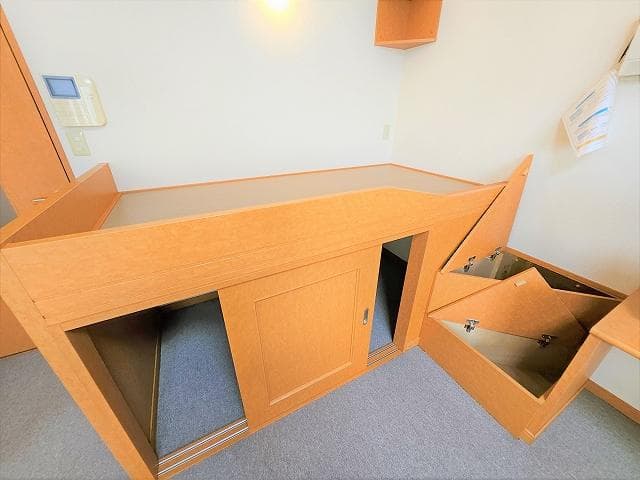 Room image 11