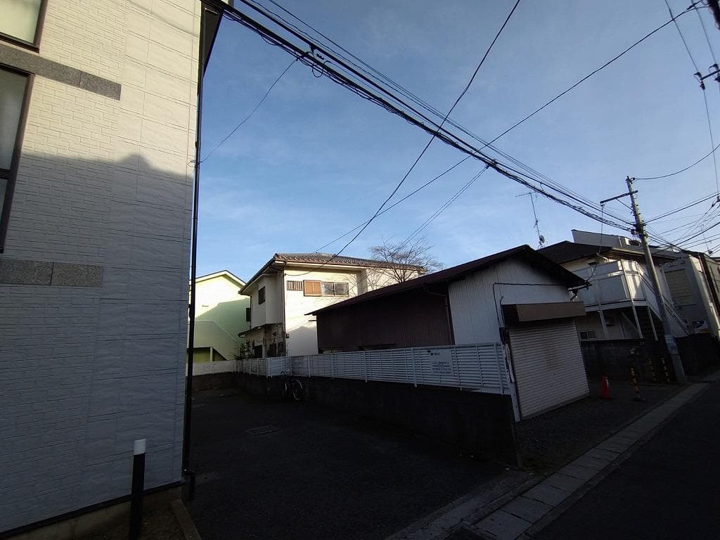 Room image 12