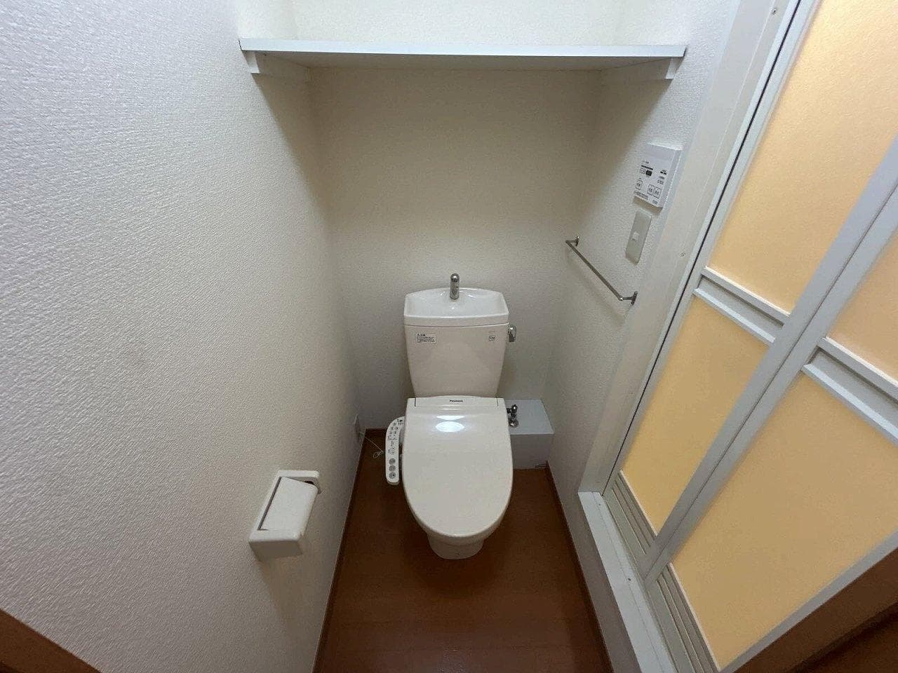 Room image 8
