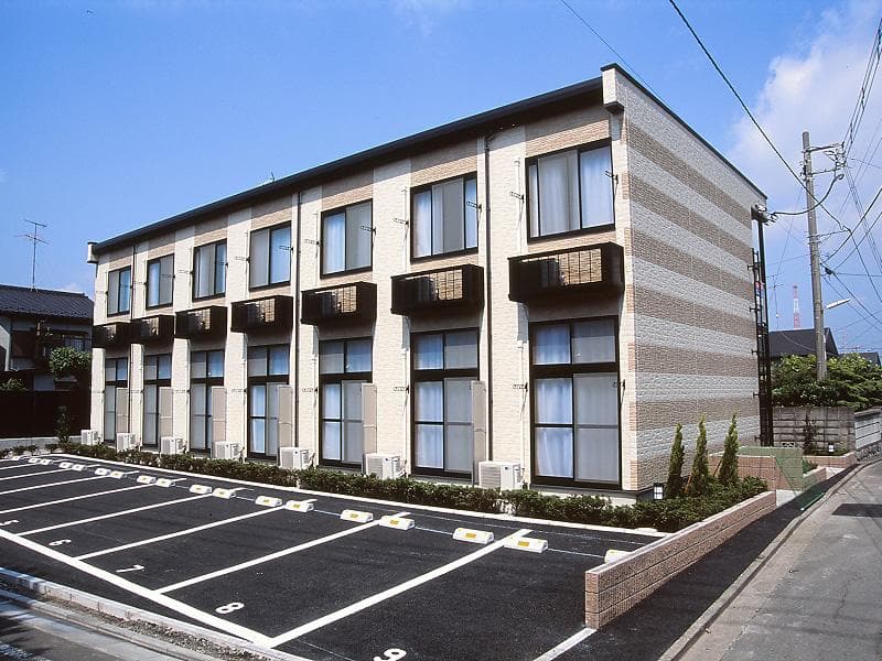 Main exterior of leopalace Orion