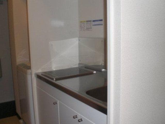 Room image 8