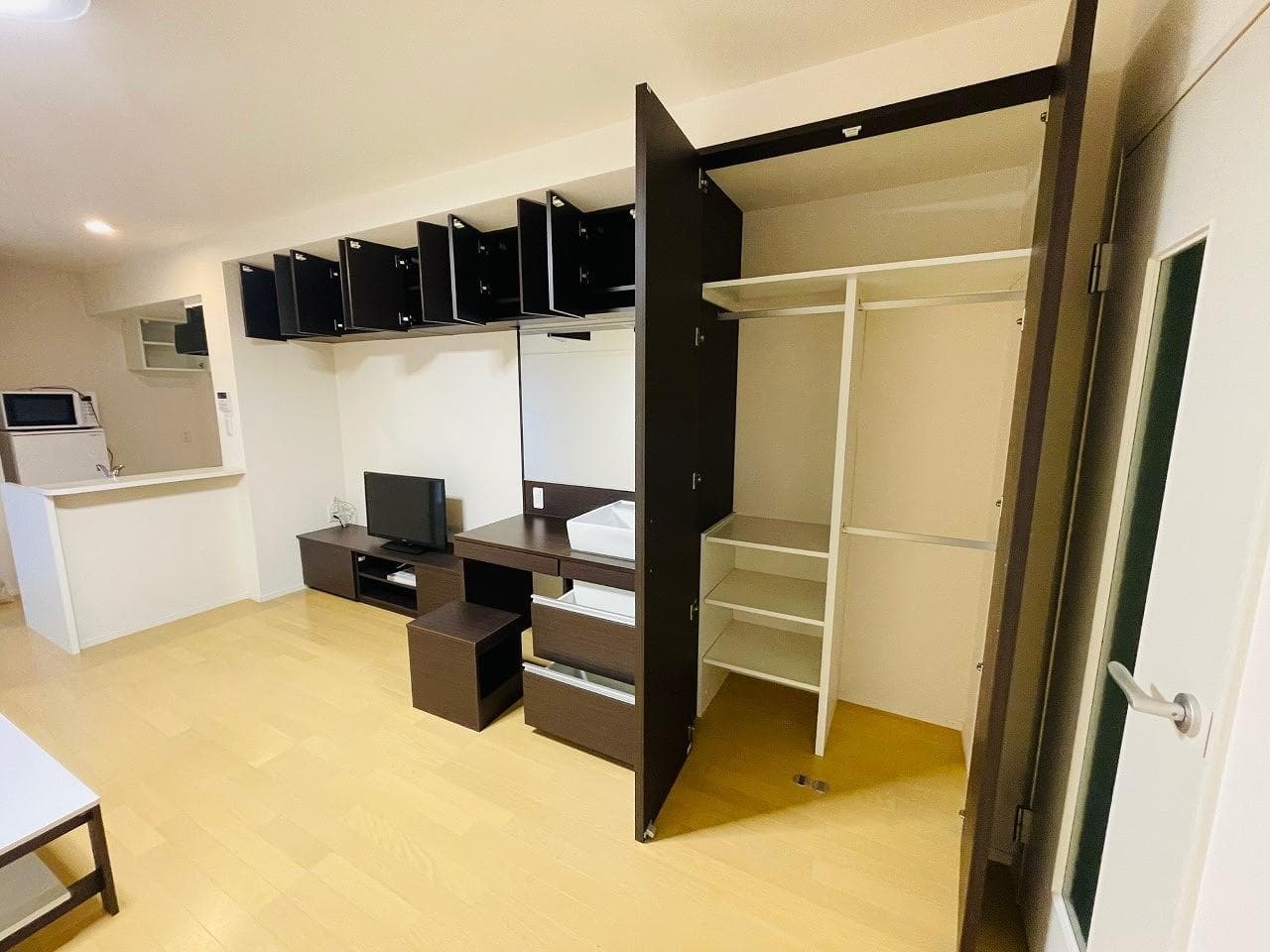 Preview interior of MIRANDA Yui