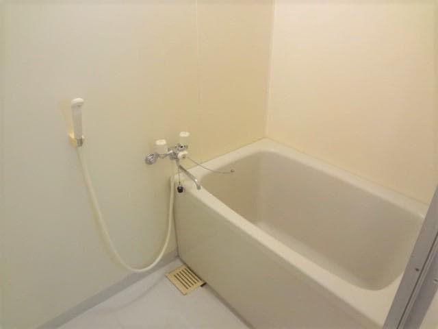 Room image 12