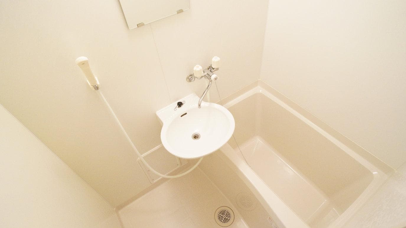 Room image 11