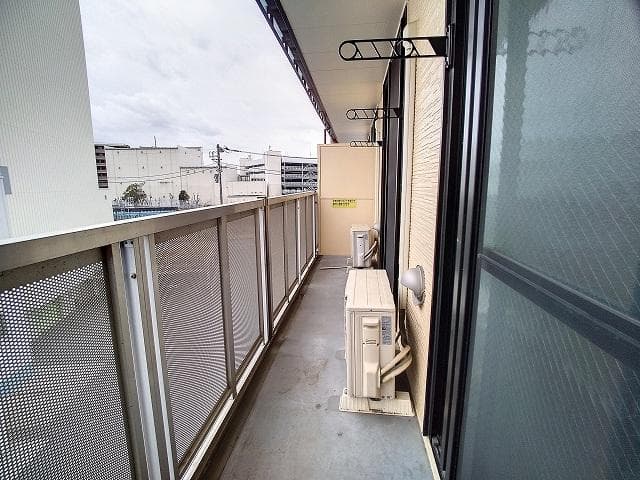 Room image 14