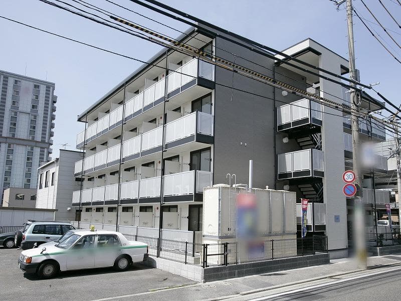 Main exterior of leopalace KAZU