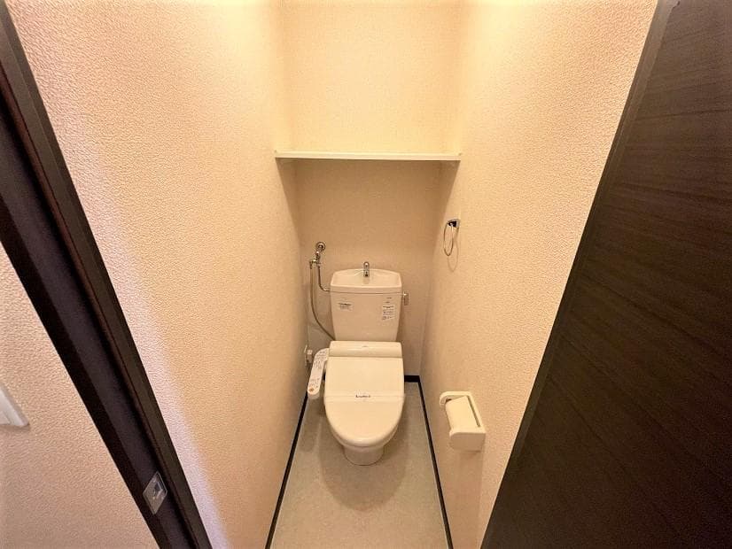Room image 13