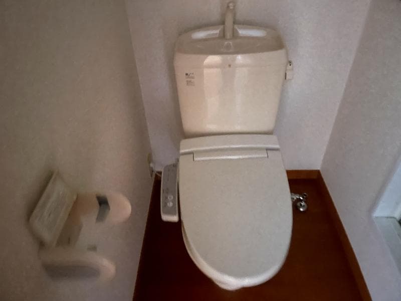 Room image 10