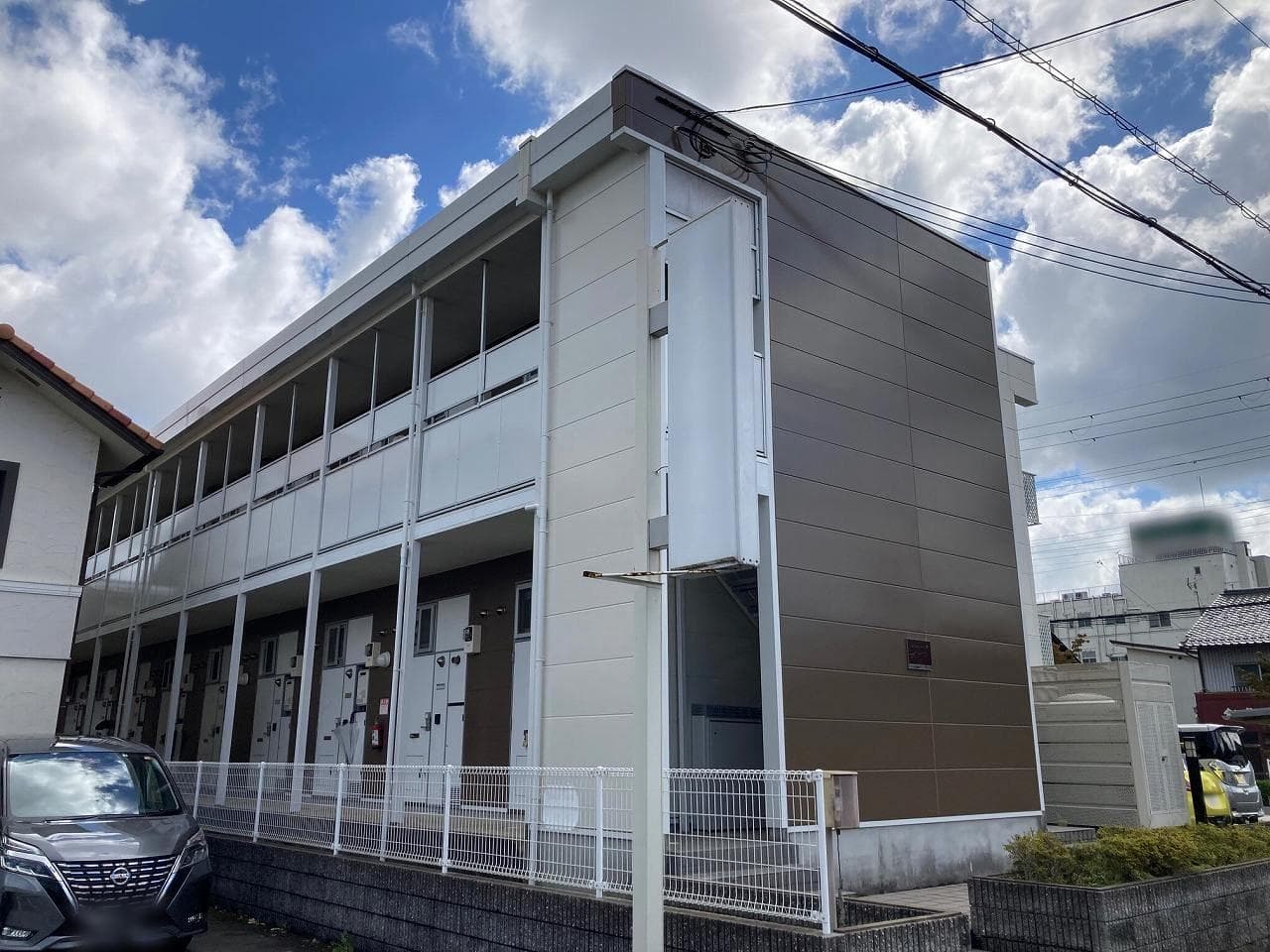 Main exterior of leopalace Sakura