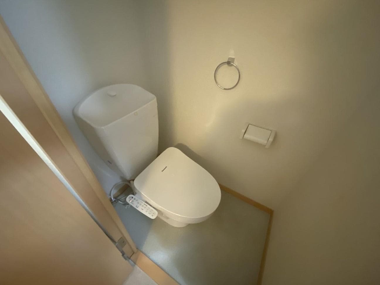 Room image 9