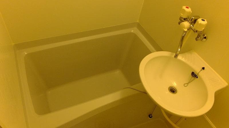 Room image 10