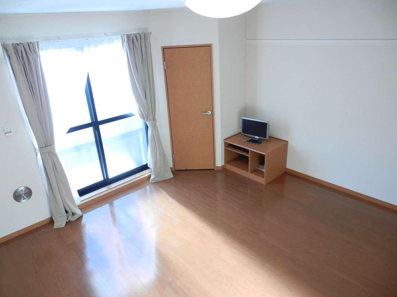 Preview interior of leopalace Mihara Tanbitei