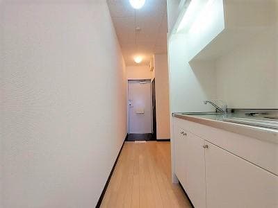 Room image 11