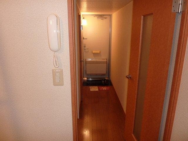 Room image 16