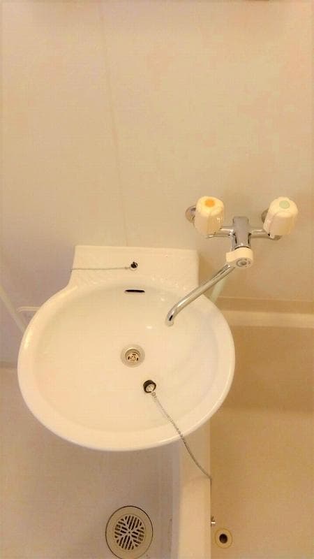 Room image 10