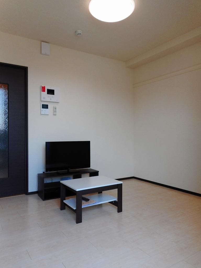 Room image 10