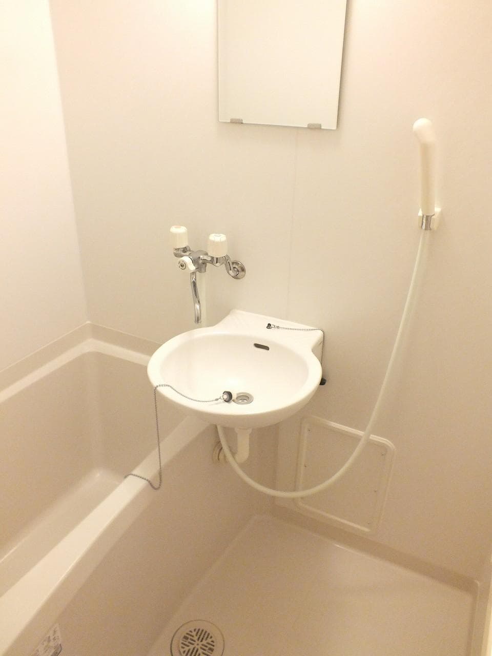 Room image 11