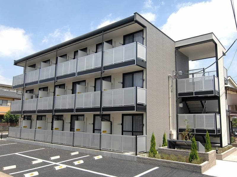 Main exterior of leopalace Fore Nagareyama