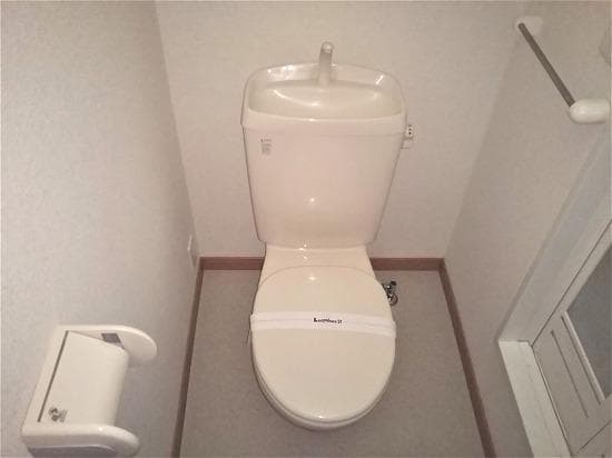 Room image 10