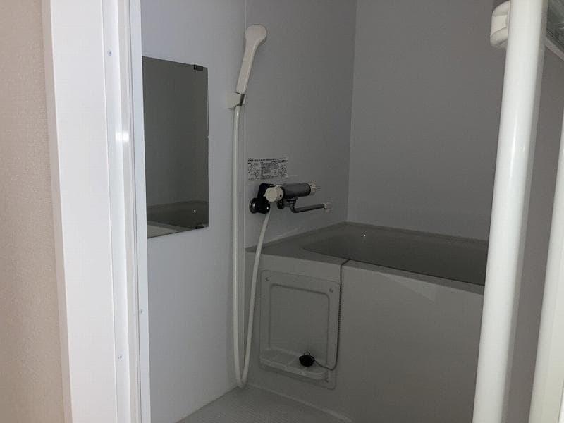 Room image 11