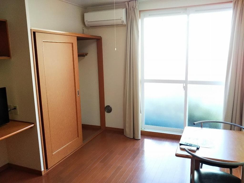 Room image 9