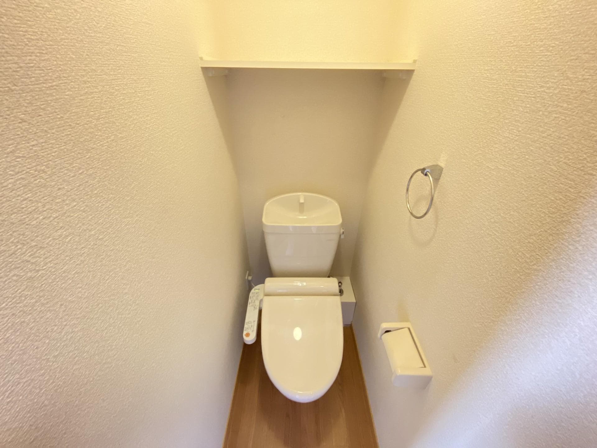 Room image 11