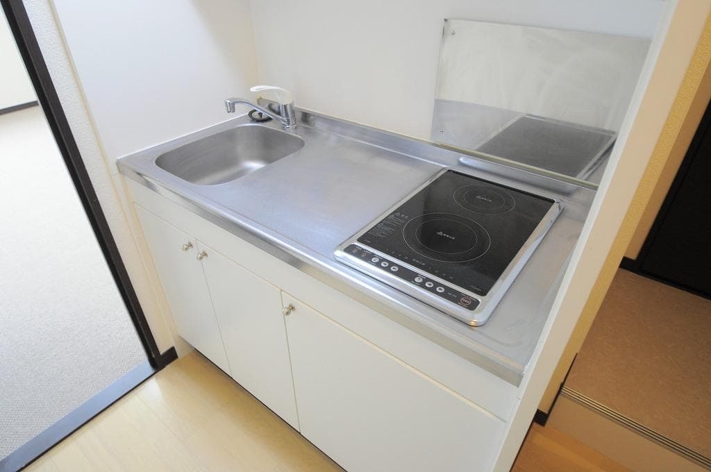 Room image 9