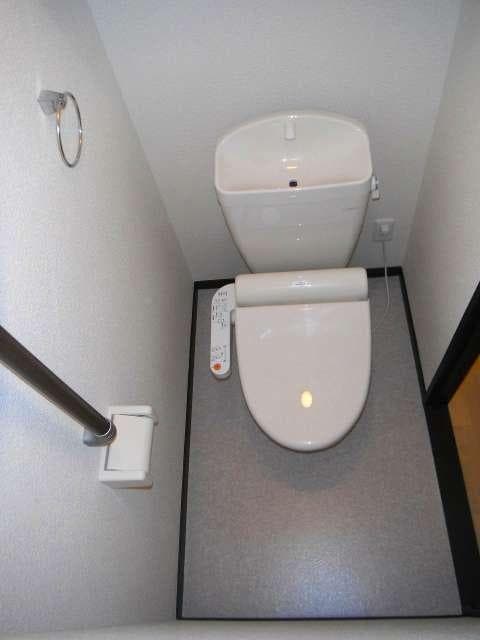 Room image 10