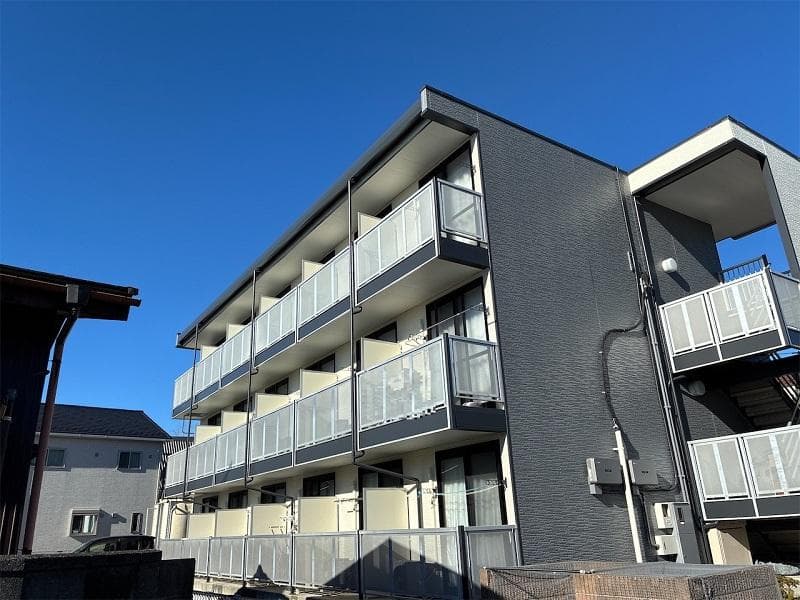 Main exterior of leopalace Kado