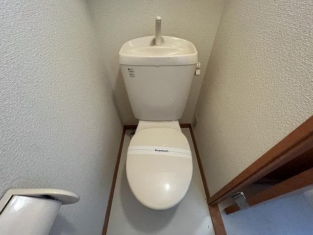 Room image 9