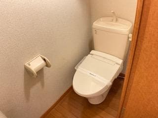 Room image 9
