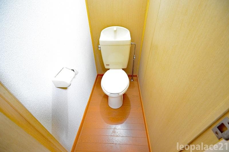 Room image 13