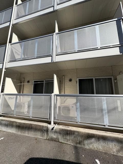 Room image 16