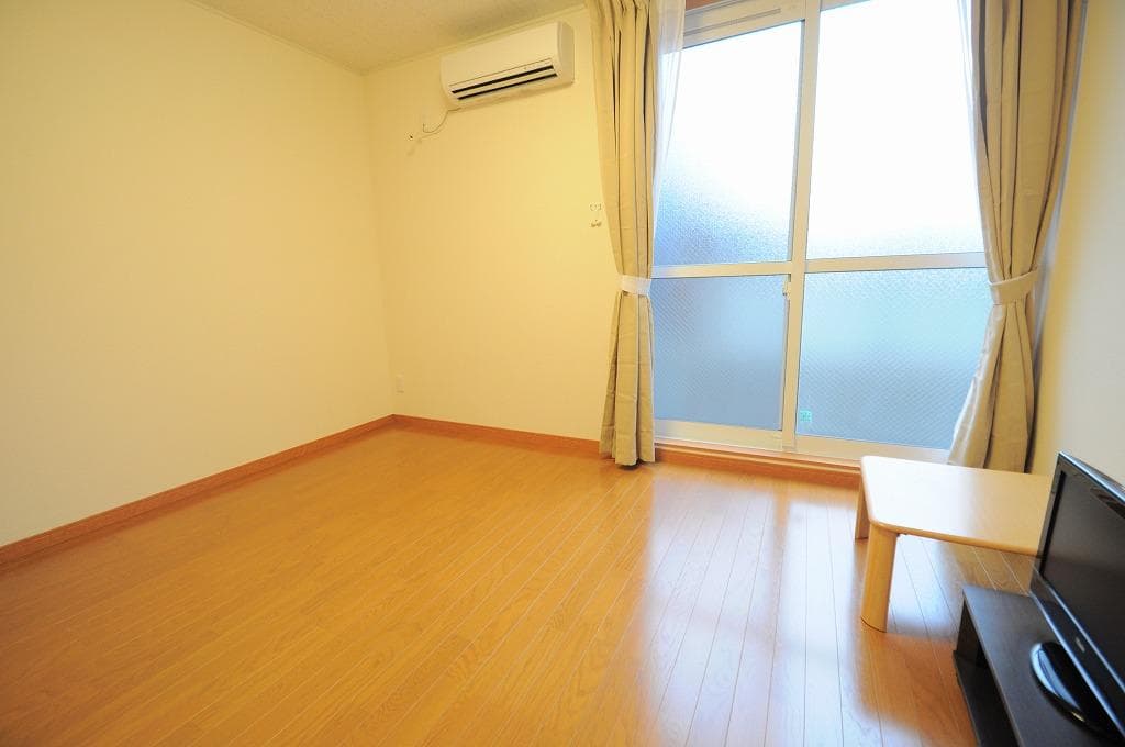 Preview interior of leopalace Mihara Nagata