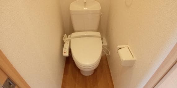 Room image 13